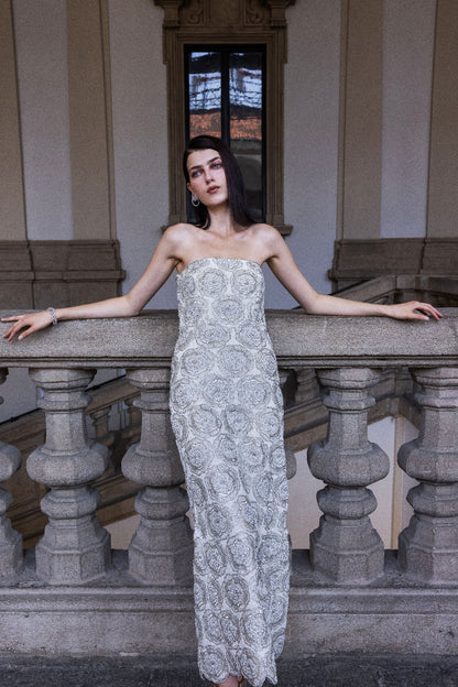 Sttrapless Fitted Rose Dress