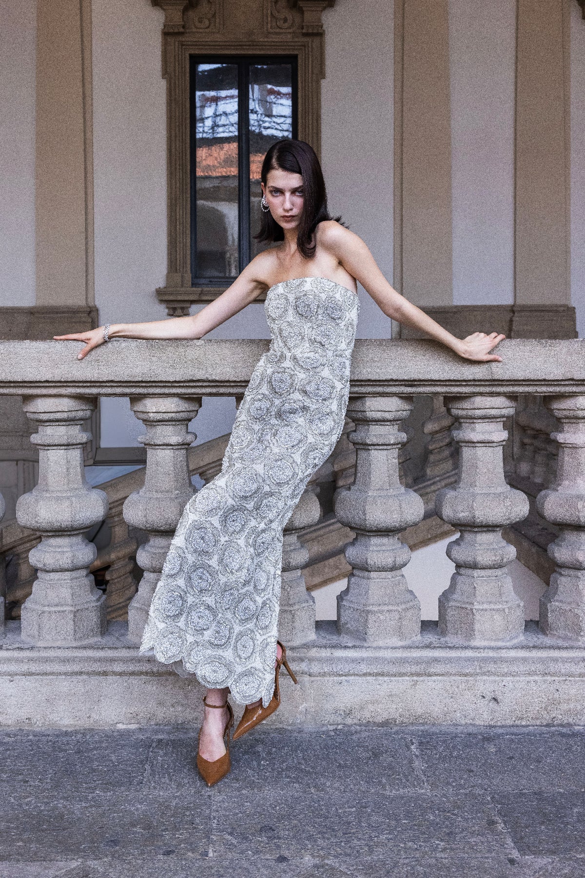 Sttrapless Fitted Rose Dress